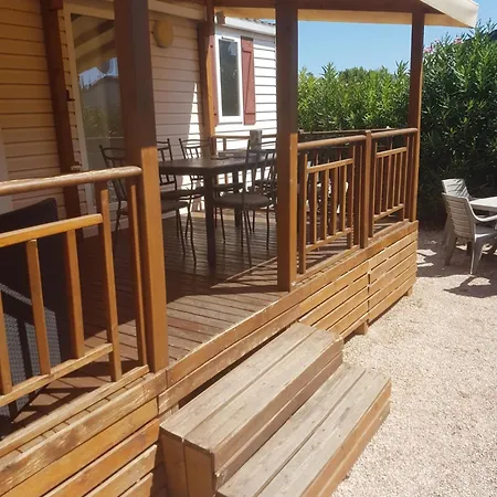 Frejus Tout Confort, Climatisation,Plus Ventilation Toutes Les Chambres, Linge De Lit Et De Toilette , Coffre Fort, Lave Vaisselle Machine A Laver Grande Terrasse Couverte Velos Et Wifi Possible Kemping *